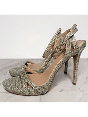 Jewel Badgley Mischka Arianna Shimmering Gold Sliver Heeled Sandal 8 1/2 M
